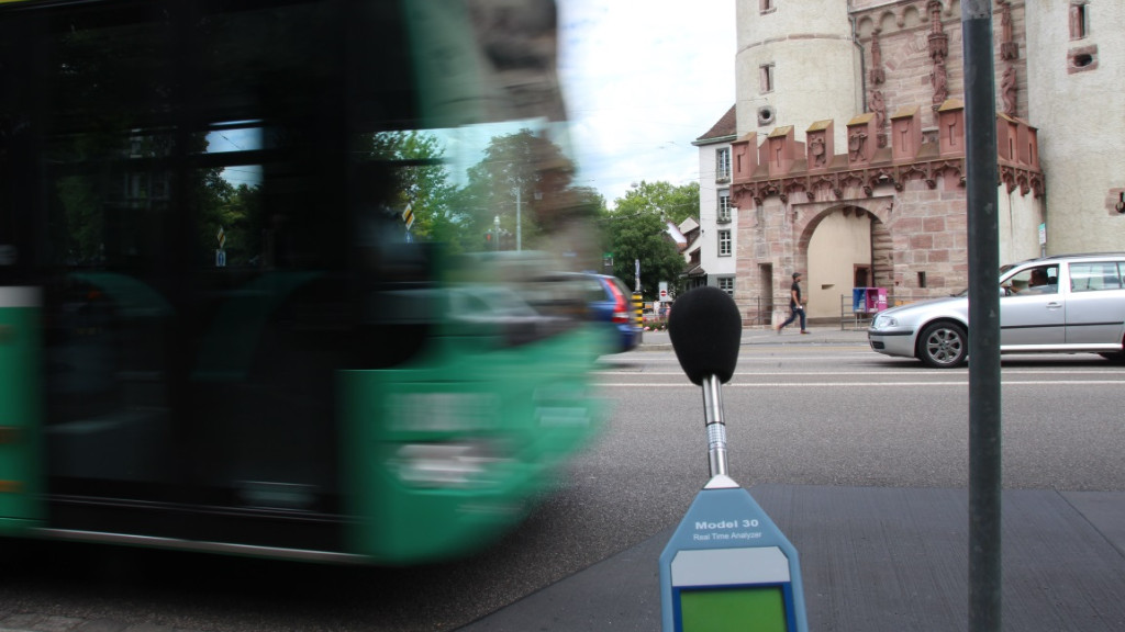 Considering transportation noise should be an integral part of any studies looking at the impact of air pollution on health (Photo: Jana SÃ¶nksen / Swiss TPH)